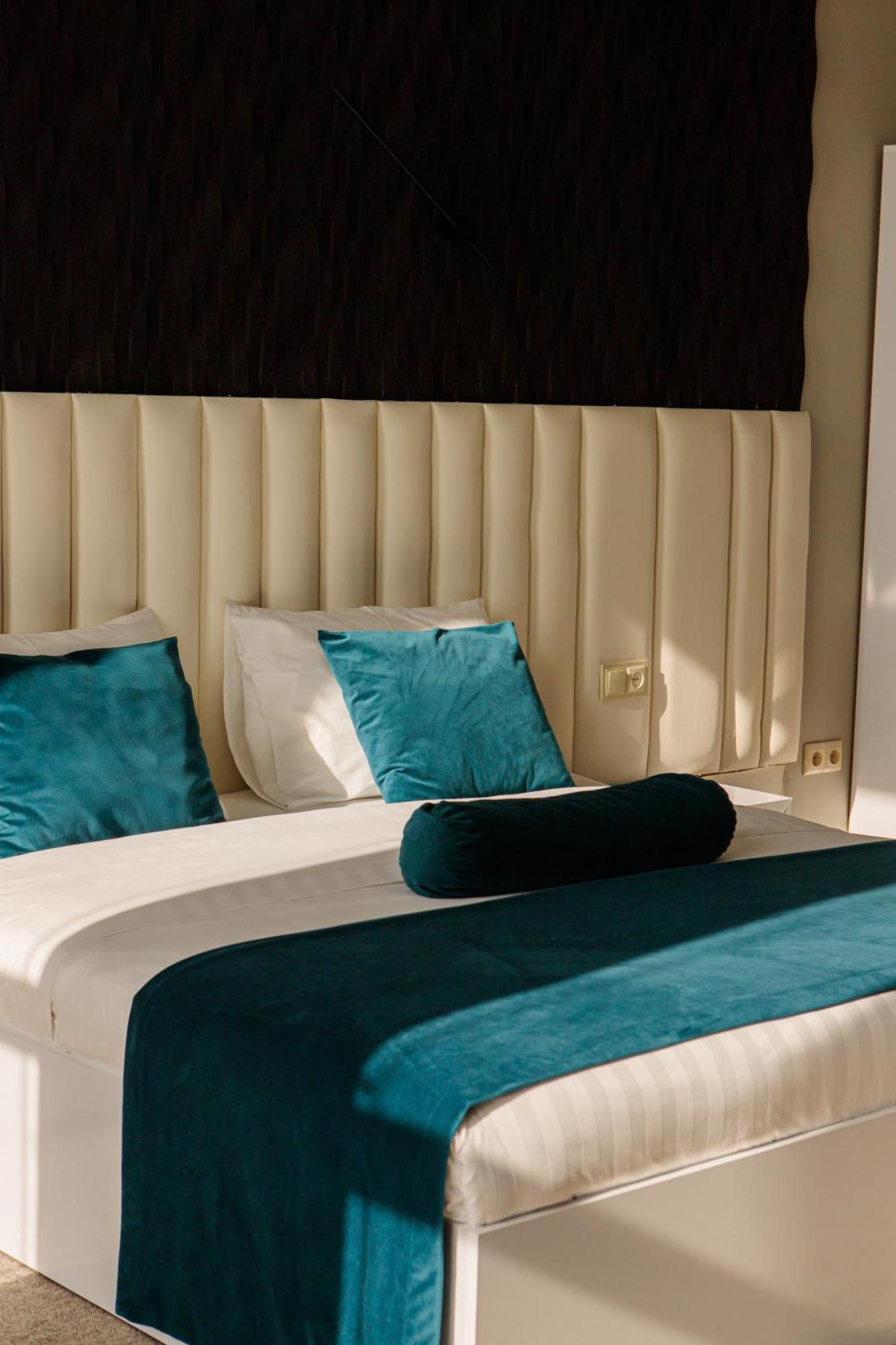 Hotel Port Plaza Evn P'arak'ar Zewnętrze zdjęcie