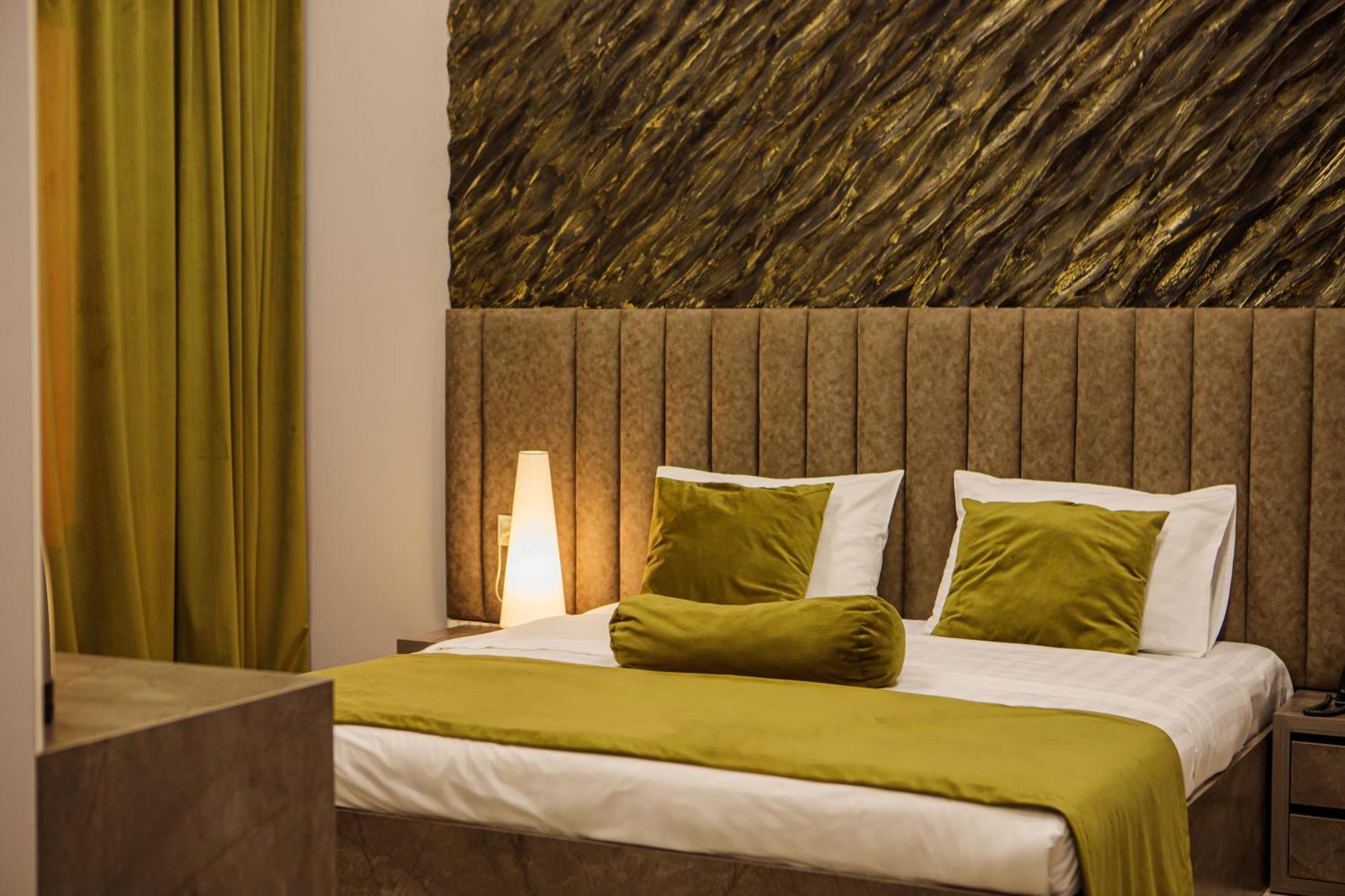 Hotel Port Plaza Evn P'arak'ar Zewnętrze zdjęcie