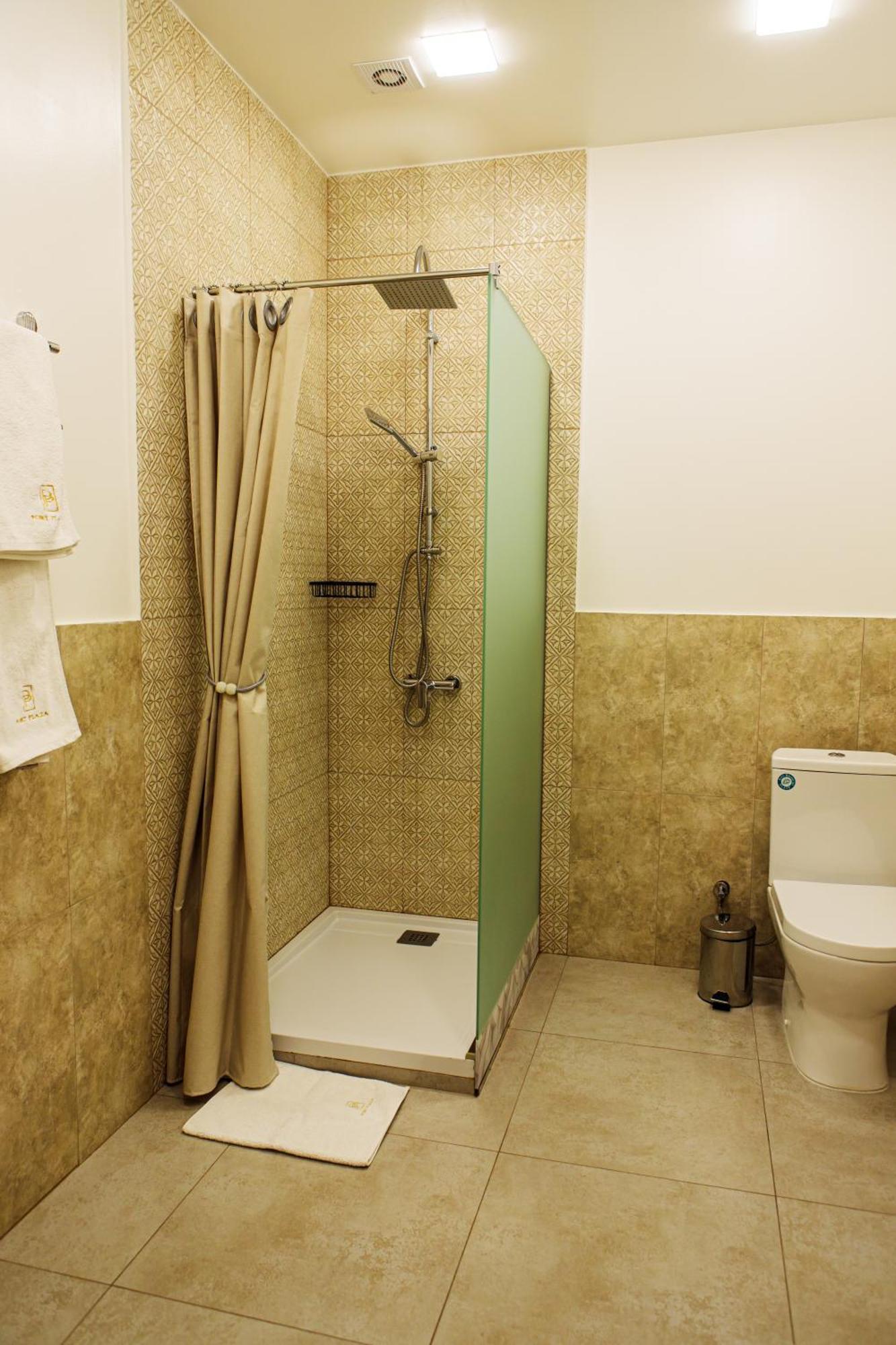 Hotel Port Plaza Evn P'arak'ar Zewnętrze zdjęcie